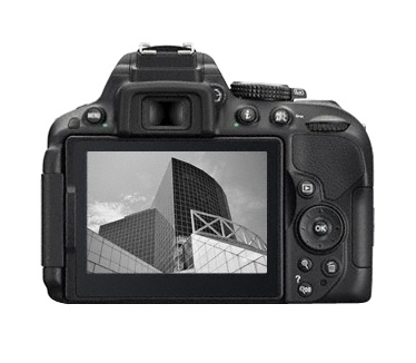 Nikon D5300 AF-S DX NIKKOR 18-105 VR