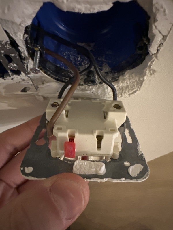 Afbeeldingslocatie: https://tweakers.net/i/Se7jPXd1uMfLxLC-9x_vNTCAdRM=/x800/filters:strip_icc():strip_exif()/f/image/6LEtJLJ9QD5alIJc4oYuCihM.jpg?f=fotoalbum_large