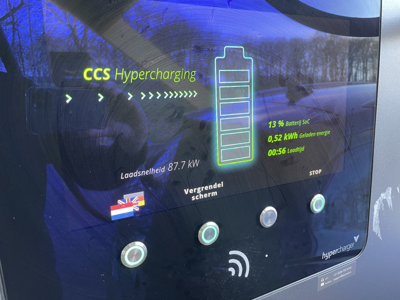 Afbeeldingslocatie: https://tweakers.net/i/SgPkmyFKw0qlvTgG4R4Pi2biCj8=/800x/filters:strip_icc():strip_exif()/f/image/k6H1cV0UpUkqXD47dCS4xKy5.jpg?f=fotoalbum_large