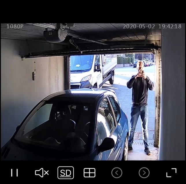 Afbeeldingslocatie: https://tweakers.net/i/Sh2zKFi6EtJqIfIgOsgMDNKSfTk=/full-fit-in/4920x3264/filters:max_bytes(3145728):no_upscale():strip_icc():fill(white):strip_exif()/f/image/NCPuXDqtYEOVNwmquaxmDwqM.jpg?f=user_large