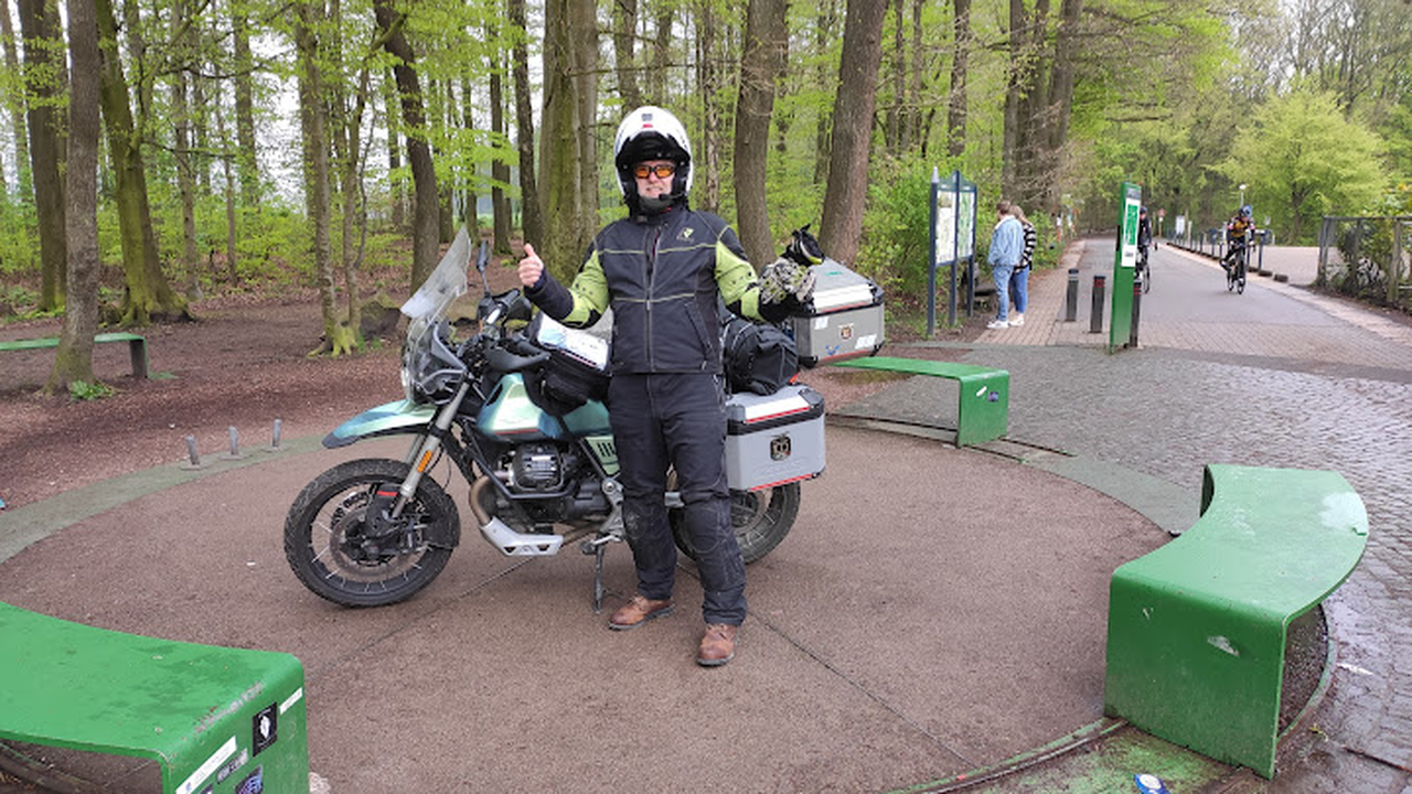 Afbeeldingslocatie: https://tweakers.net/i/SiVO3n-AwWTAZgeJ5t_57t7wmWA=/full-fit-in/4000x4000/filters:no_upscale():fill(white):strip_exif()/f/image/kMwguhJiQw3XydgNjPfX04cM.png?f=user_large
