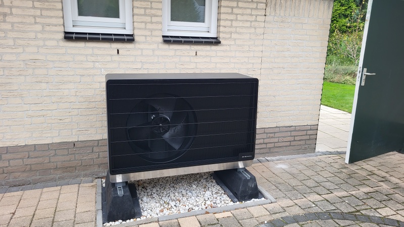 Afbeeldingslocatie: https://tweakers.net/i/SnBkt9Q6rVeDFuZyNzW2ILoN7B8=/800x/filters:strip_icc():strip_exif()/f/image/3pcIlOauE5CHy13AxAXEdVt7.jpg?f=fotoalbum_large