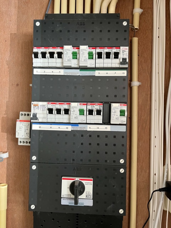 Afbeeldingslocatie: https://tweakers.net/i/Sqs3oQ-E7pms3nUiKPTtZhJbP3E=/x800/filters:strip_icc():strip_exif()/f/image/dqWG53QO9GcXwuhHCFmNldnm.jpg?f=fotoalbum_large