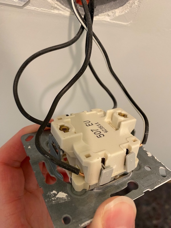 Afbeeldingslocatie: https://tweakers.net/i/SsT--4oCXanZTGSKVJUITJ7HacE=/x800/filters:strip_icc():strip_exif()/f/image/zeqNNeeuRfcbyMibVNx7ROEU.jpg?f=fotoalbum_large