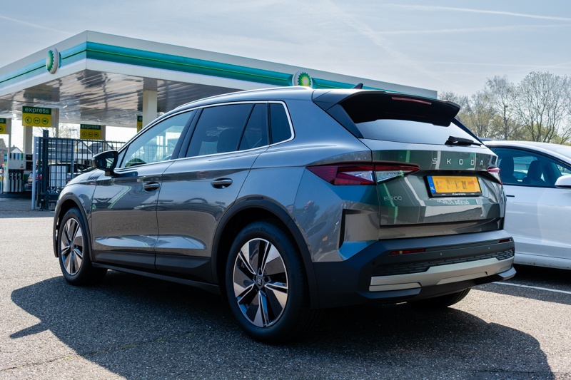 Afbeeldingslocatie: https://tweakers.net/i/SsplC_zfAkmyT-eZXSTjm-b0VC0=/fit-in/4920x3264/filters:max_bytes(3145728):no_upscale():strip_icc():strip_exif()/f/image/2PwqLWg0kv0oNeCCRqCpVINW.jpg?f=user_large