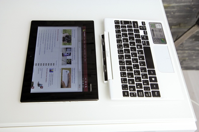 Toshiba Satellite Click Mini