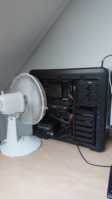 Afbeeldingslocatie: https://tweakers.net/i/T3upU9Ry-Qvnrsh8OPlA3f4gjDA=/x800/filters:strip_icc():strip_exif()/f/image/ovtFMGoTVvMwc11PIdNvkR3I.jpg?f=fotoalbum_large