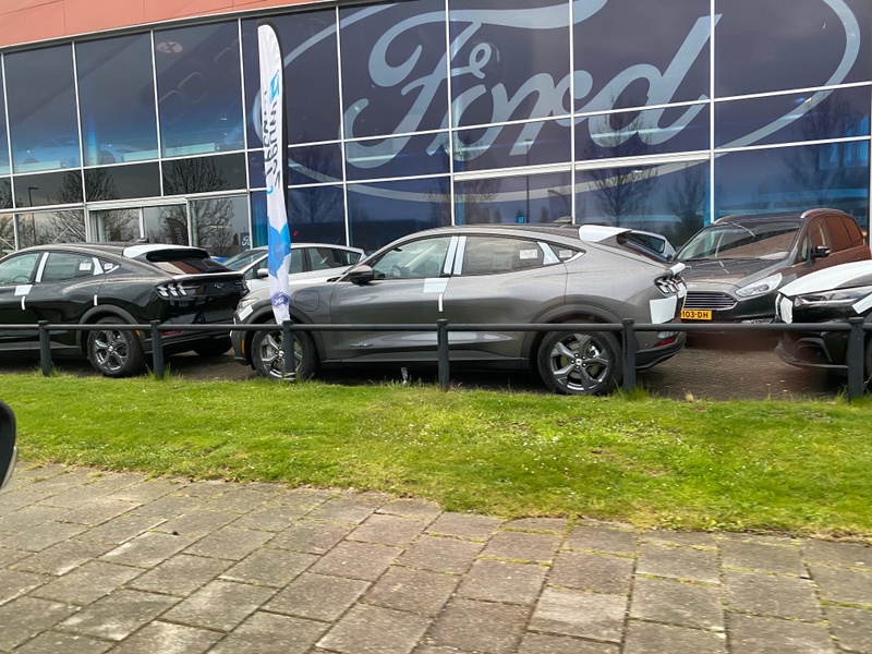 Afbeeldingslocatie: https://tweakers.net/i/T45Ggr0H4f_y1I93XCh8GCN_uSU=/800x/filters:strip_icc():strip_exif()/f/image/p0B7AuwhMIvDen2RJY5tOQti.jpg?f=fotoalbum_large