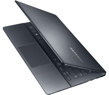 Samsung NP730U3E-X06DE (Duits model)