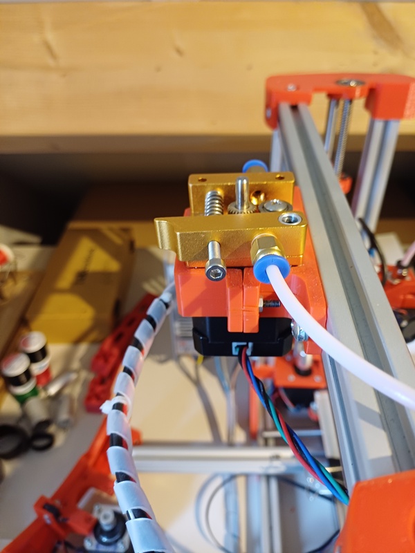 Afbeeldingslocatie: https://tweakers.net/i/T64eDDboEJqw27ixShJ0GIVUpMo=/x800/filters:strip_icc():strip_exif()/f/image/5JEGb3tmqurB8TsNzxEaF51k.jpg?f=fotoalbum_large