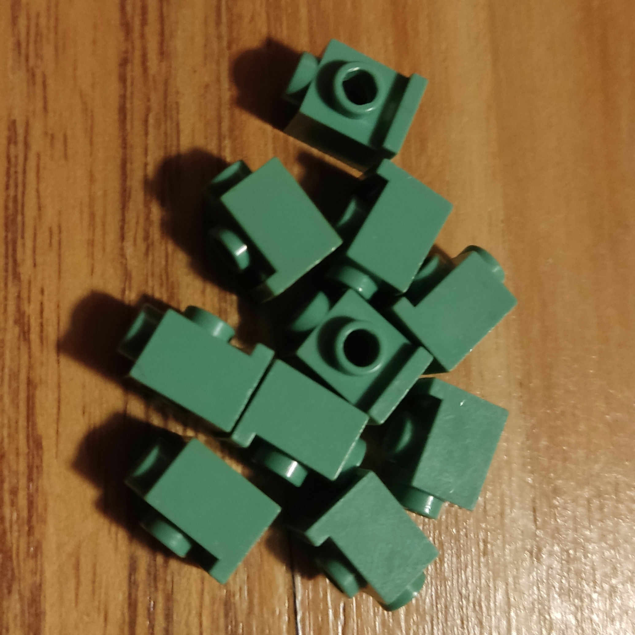 Afbeeldingslocatie: https://tweakers.net/i/T6DMIM-CPjyzJwVIQmYIsnqe_fc=/full-fit-in/4920x3264/filters:max_bytes(3145728):no_upscale():strip_icc():fill(white):strip_exif()/f/image/ZnVHnBExxk7mKsqGAtarxWVx.jpg?f=user_large