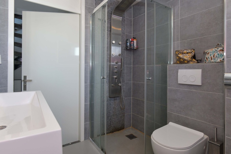 Afbeeldingslocatie: https://tweakers.net/i/T6Pxz4P6CpcnUD9904r4UP422HI=/800x/filters:strip_icc():strip_exif()/f/image/GOwdGgHE3ViDQgb362pSxxyZ.jpg?f=fotoalbum_large