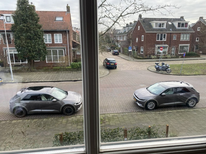 Afbeeldingslocatie: https://tweakers.net/i/T7N18vtrdfskVaryMWXSiRPgZuc=/800x/filters:strip_icc():strip_exif()/f/image/TnPFa7LBMas5Ke0R5lti6zlB.jpg?f=fotoalbum_large