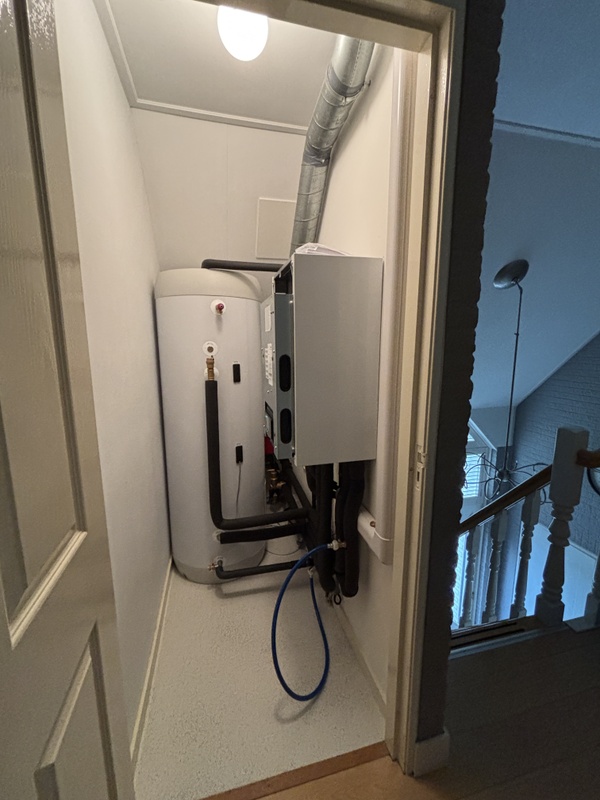 Afbeeldingslocatie: https://tweakers.net/i/T8NtO1E6U8eS6Wf-9u63naGtYu4=/x800/filters:strip_icc():strip_exif()/f/image/5T8MaGfnbgeisH3Q8OlsQfgV.jpg?f=fotoalbum_large