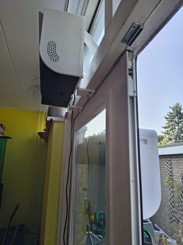 Afbeeldingslocatie: https://tweakers.net/i/TAv4DtChH5MYLQH9PYI1-VB1JuU=/x800/filters:strip_icc():strip_exif()/f/image/dserEDXwusIdxjLkUi830AiT.jpg?f=fotoalbum_large