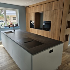 Afbeeldingslocatie: https://tweakers.net/i/TGF0kKq0MvHqr81eMCFDWvjLSM4=/232x232/filters:strip_icc():strip_exif()/f/image/TyZUBITv6HC5jxgMWL3sMbA6.jpg?f=fotoalbum_tile