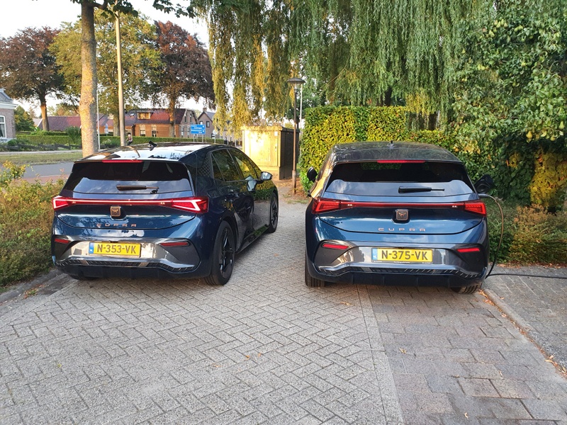Afbeeldingslocatie: https://tweakers.net/i/TGZl4ZpdqbT0ZGFWaLsb8o0pBsw=/800x/filters:strip_icc():strip_exif()/f/image/k3tHiY3KxqdgGWqThYSYwr6l.jpg?f=fotoalbum_large