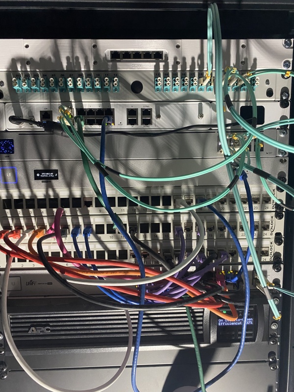 Afbeeldingslocatie: https://tweakers.net/i/TKFyCmGY5wb3085t3-gjgNAC7Yo=/x800/filters:strip_icc():strip_exif()/f/image/98LM2ayX3qSlQxG43rctekHo.jpg?f=fotoalbum_large