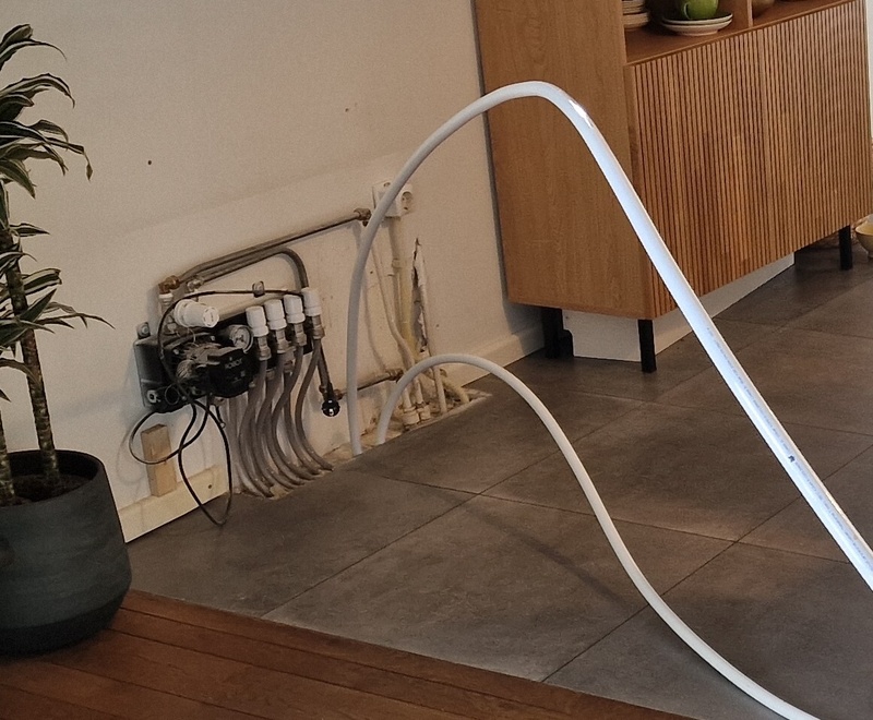 Afbeeldingslocatie: https://tweakers.net/i/TNRhJ32cxS9NwjAZKiahm4a9fz4=/800x/filters:strip_icc():strip_exif()/f/image/DdxohuC5NyUhhCpXAYwXLK1S.jpg?f=fotoalbum_large