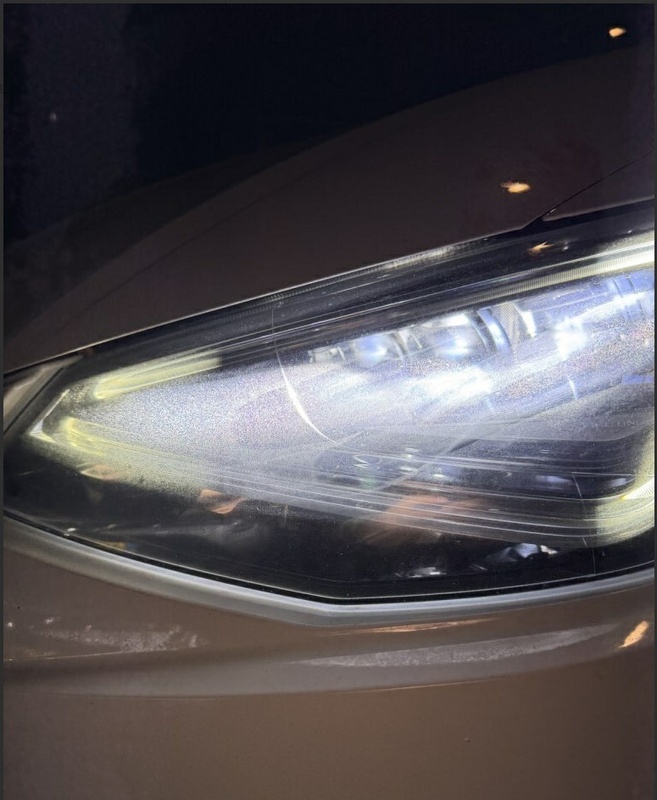 Afbeeldingslocatie: https://tweakers.net/i/TQ_sW7qhfupfu2X6K32hhm2ktlM=/x800/filters:strip_icc():strip_exif()/f/image/TYh9WsEjNQIu5hzqAi798ji7.jpg?f=fotoalbum_large