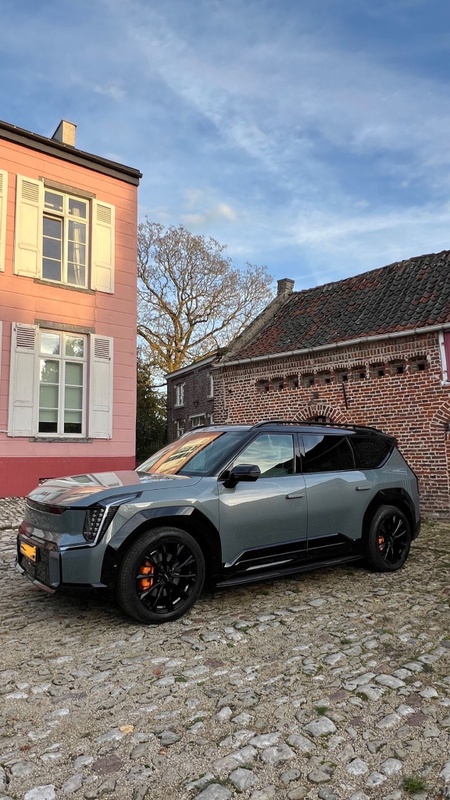 Afbeeldingslocatie: https://tweakers.net/i/TScn5_HcCZ98XEACdguFvoGR8S0=/x800/filters:strip_icc():strip_exif()/f/image/LNn3MUT2PyRlIxa6nV622kXL.jpg?f=fotoalbum_large