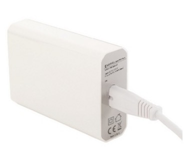 König Lader 6 - Uitgangen 10A USB Wit