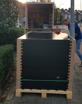 Afbeeldingslocatie: https://tweakers.net/i/TUJFQUqS5VsjjaBcKBld_E1fY_U=/full-fit-in/4920x3264/filters:max_bytes(3145728):no_upscale():strip_icc():fill(white):strip_exif()/f/image/vPfNu8hxFFGvvz7ilmKB514V.jpg?f=user_large