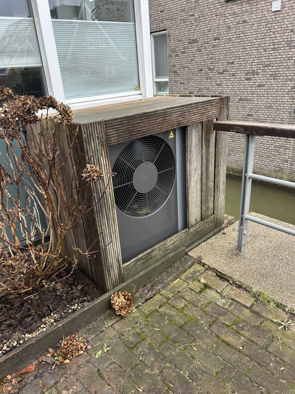 Afbeeldingslocatie: https://tweakers.net/i/TZjXEPKmcFENXGBDLPZcDlfrf_o=/x800/filters:strip_icc():strip_exif()/f/image/YFtewbdyIYryMyyoktkf6hIP.jpg?f=fotoalbum_large