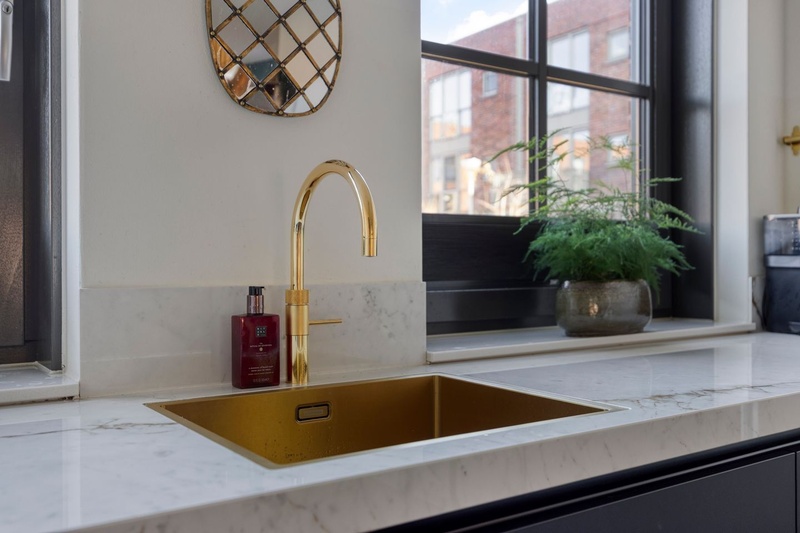 Afbeeldingslocatie: https://tweakers.net/i/T_vqmShz9yFaBtBGIcN7BOkjRuQ=/800x/filters:strip_icc():strip_exif()/f/image/Pop29I9e2niMxcGTApZGBTlN.jpg?f=fotoalbum_large