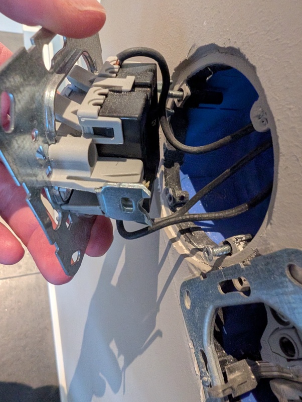 Afbeeldingslocatie: https://tweakers.net/i/TatIky0Xi1cv8cjx9iN4e4YayGA=/x800/filters:strip_icc():strip_exif()/f/image/mtPlxdOGeiy9JrHAsgW070FM.jpg?f=fotoalbum_large