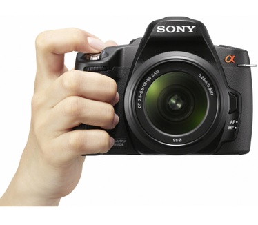 Sony Alpha DSLR-A390L + 18-55mm f3.5-5.6 SAM Zwart