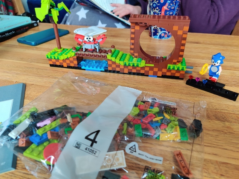 Afbeeldingslocatie: https://tweakers.net/i/TcMqZFGNmTRYJrsPhKEmpcXrxqc=/800x/filters:strip_icc():strip_exif()/f/image/4Zd4TppsTBLMH5bABiiOBrXV.jpg?f=fotoalbum_large