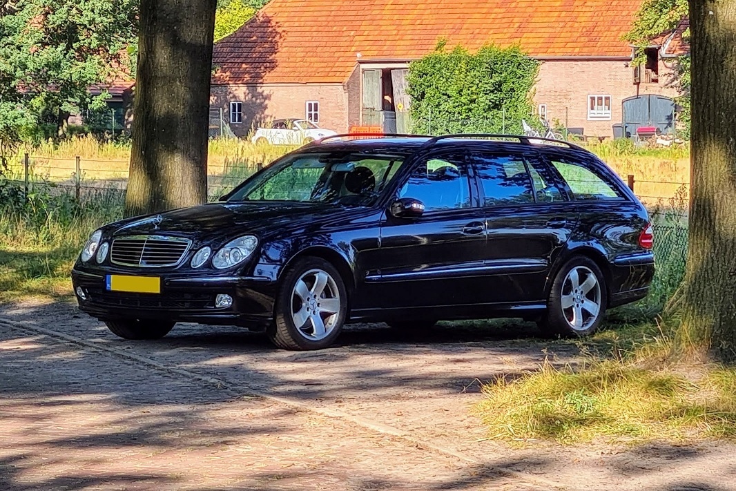 Afbeeldingslocatie: https://tweakers.net/i/TdzhdafeENOKYHB3H1rajqygknM=/fit-in/4920x3264/filters:max_bytes(3145728):no_upscale():strip_icc():strip_exif()/f/image/klT5N2gBzn7JxrspodCivanW.jpg?f=user_large