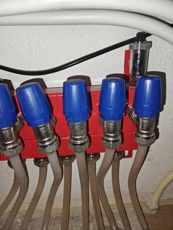 Afbeeldingslocatie: https://tweakers.net/i/TeKBlid-X0IDQi_OS7mKMCZyU3o=/x800/filters:strip_icc():strip_exif()/f/image/NOoePLdG9go44bWg5RtzIIwu.jpg?f=fotoalbum_large