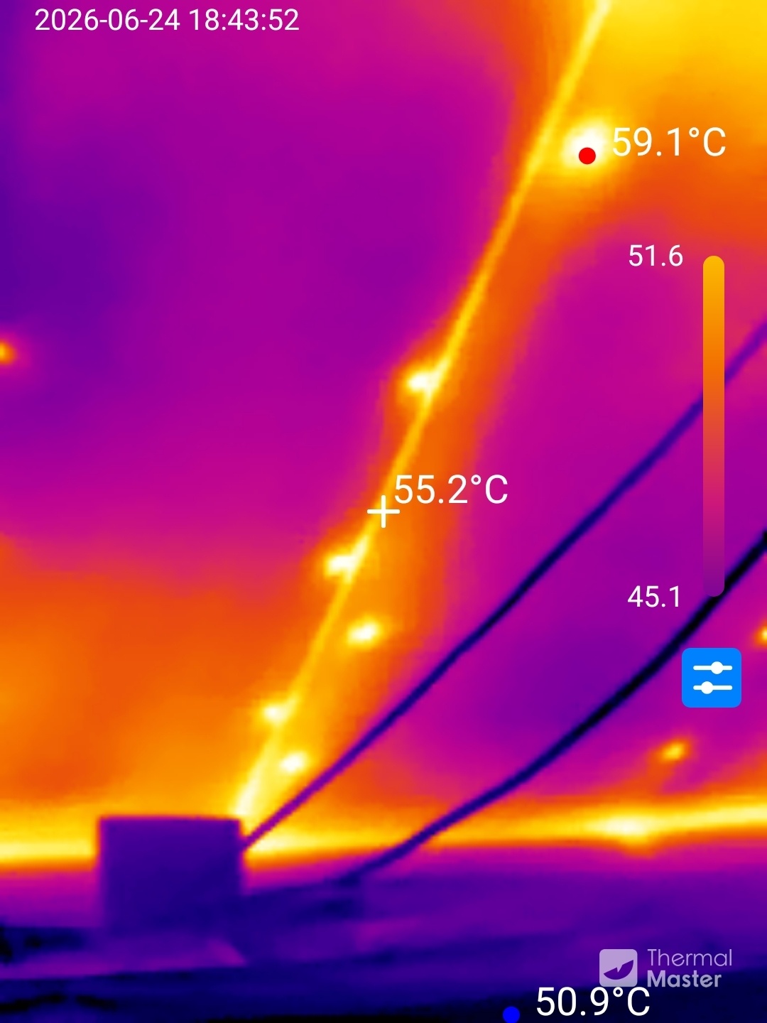 Afbeeldingslocatie: https://tweakers.net/i/TgMKx_9FLoyXnCTNlmBG3BxGaaM=/fit-in/4920x3264/filters:max_bytes(3145728):no_upscale():strip_icc():strip_exif()/f/image/6D1MVhHmQF0MRxWa6MlH4YgI.jpg?f=user_large