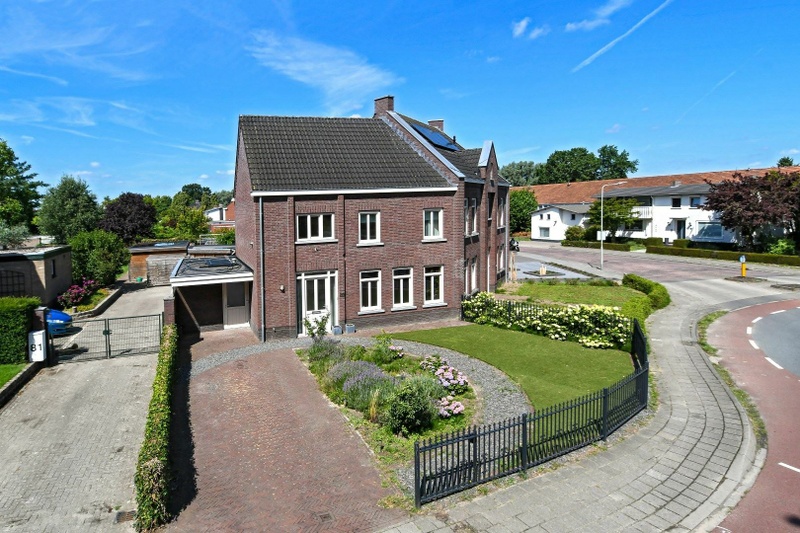 Afbeeldingslocatie: https://tweakers.net/i/Thb_ol_hkiTn1lcZPiZN85VESd8=/800x/filters:strip_icc():strip_exif()/f/image/6yQqqImhlYQyeaK4k2QhttUG.jpg?f=fotoalbum_large