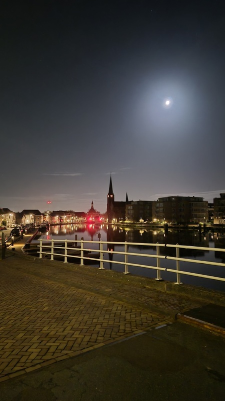 Afbeeldingslocatie: https://tweakers.net/i/TnJFNfpkonBYSl4bsAjDK2e9jug=/x800/filters:strip_icc():strip_exif()/f/image/9fEzcDJiqp68Ca07fgSf6pHy.jpg?f=fotoalbum_large
