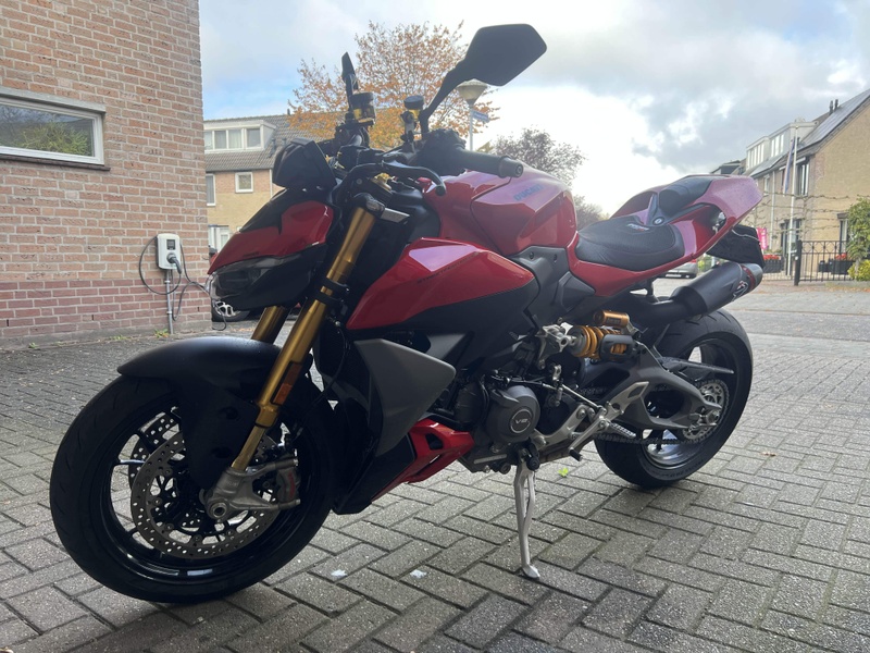 Afbeeldingslocatie: https://tweakers.net/i/To1Ae8vYVMn5i_TTzXKFM-HbSKA=/800x/filters:strip_icc():strip_exif()/f/image/bU524oE5tBcl0JaJpxgxA4Ph.jpg?f=fotoalbum_large