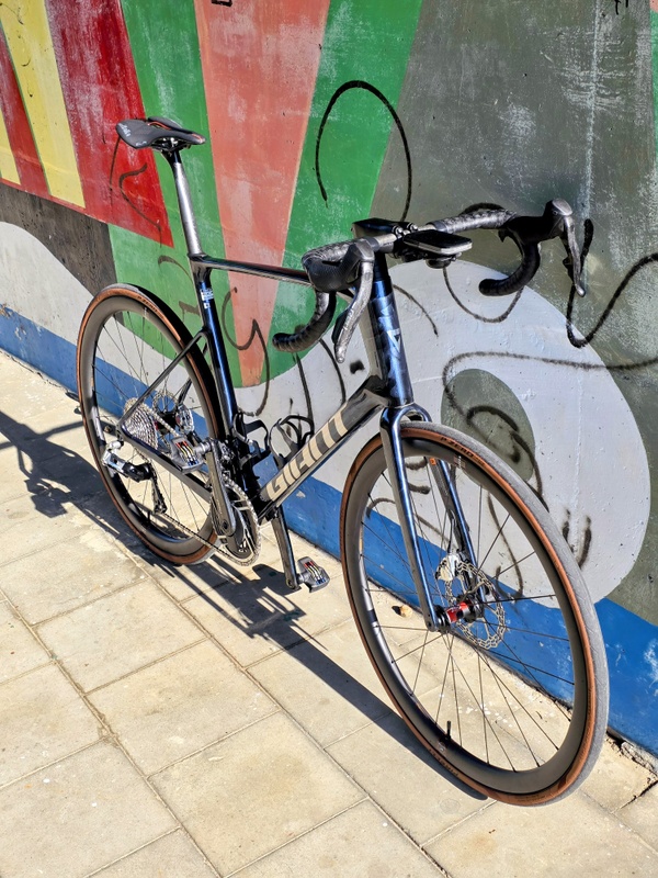 Afbeeldingslocatie: https://tweakers.net/i/TqZtJNtZs55kKC4R4P05gz9MV74=/x800/filters:strip_icc():strip_exif()/f/image/LuUpWLpUlu5XQqkjQcAupchg.jpg?f=fotoalbum_large