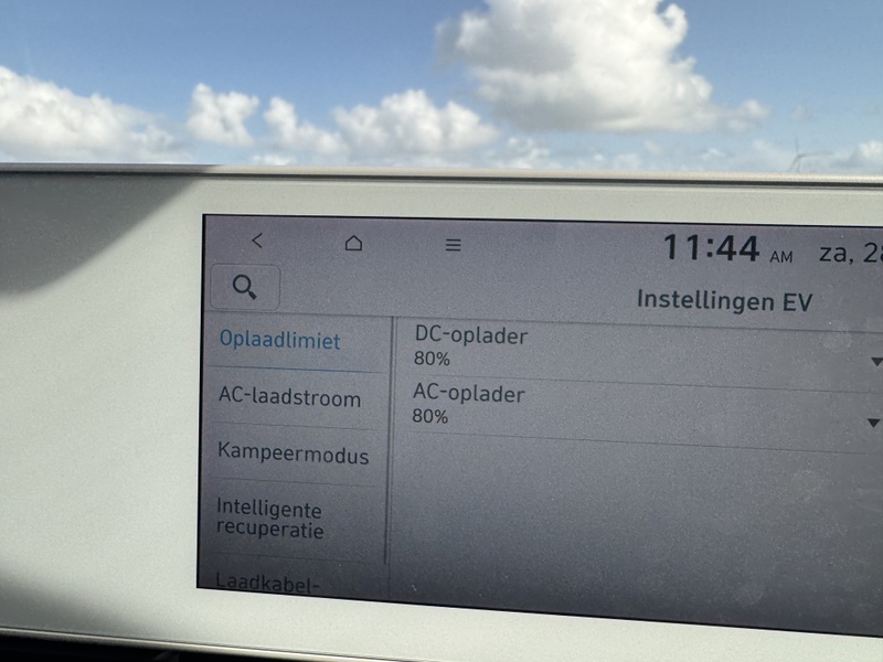Afbeeldingslocatie: https://tweakers.net/i/TsLkgCoZVijA2-Fenv2dXk5PJtk=/800x/filters:strip_icc():strip_exif()/f/image/fWnoAjMBfRC2bF0N29fHj4lA.jpg?f=fotoalbum_large