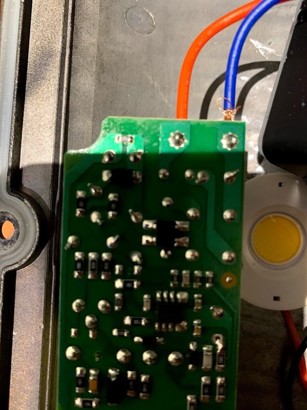 Afbeeldingslocatie: https://tweakers.net/i/TtQpSZVnV7olYdJTFwjjsxQv8as=/x800/filters:strip_icc():strip_exif()/f/image/zjWxNEgjJaXGL4CCGK7VwsSn.jpg?f=fotoalbum_large