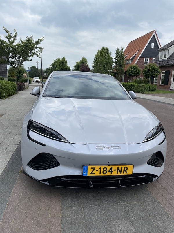 Afbeeldingslocatie: https://tweakers.net/i/TxIK7nJZC1SwNVvalV3PS-mEOLY=/x800/filters:strip_icc():strip_exif()/f/image/BTZuXEjYklm5cqaWZ5dVZwwK.jpg?f=fotoalbum_large