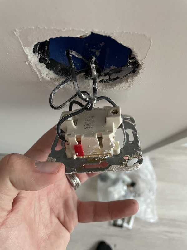 Afbeeldingslocatie: https://tweakers.net/i/U-tC_L_r1jRxF6-Uw6xkQU_DiuI=/x800/filters:strip_icc():strip_exif()/f/image/73xcflAWWHWkeTMPUKRfgsDs.jpg?f=fotoalbum_large