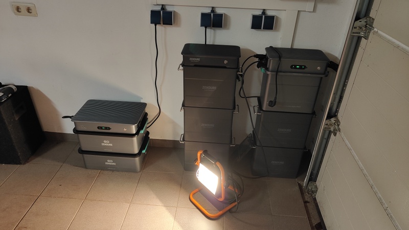 Afbeeldingslocatie: https://tweakers.net/i/U0MkOX6sUTEfa9-ziiRX47lFcW0=/800x/filters:strip_icc():strip_exif()/f/image/Y6HjCGfAfHrfjCl6uvI8zjPP.jpg?f=fotoalbum_large