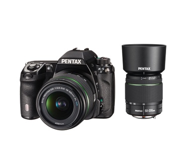 Pentax K-5 II + 18-55 mm WR + 50-200 mm WR Zwart