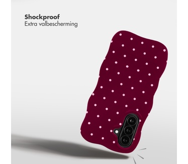 Selencia Vivid Wavy Backcover met MagSafe voor de Samsung Galaxy A37 (5G) - Happy Dots Burgundy