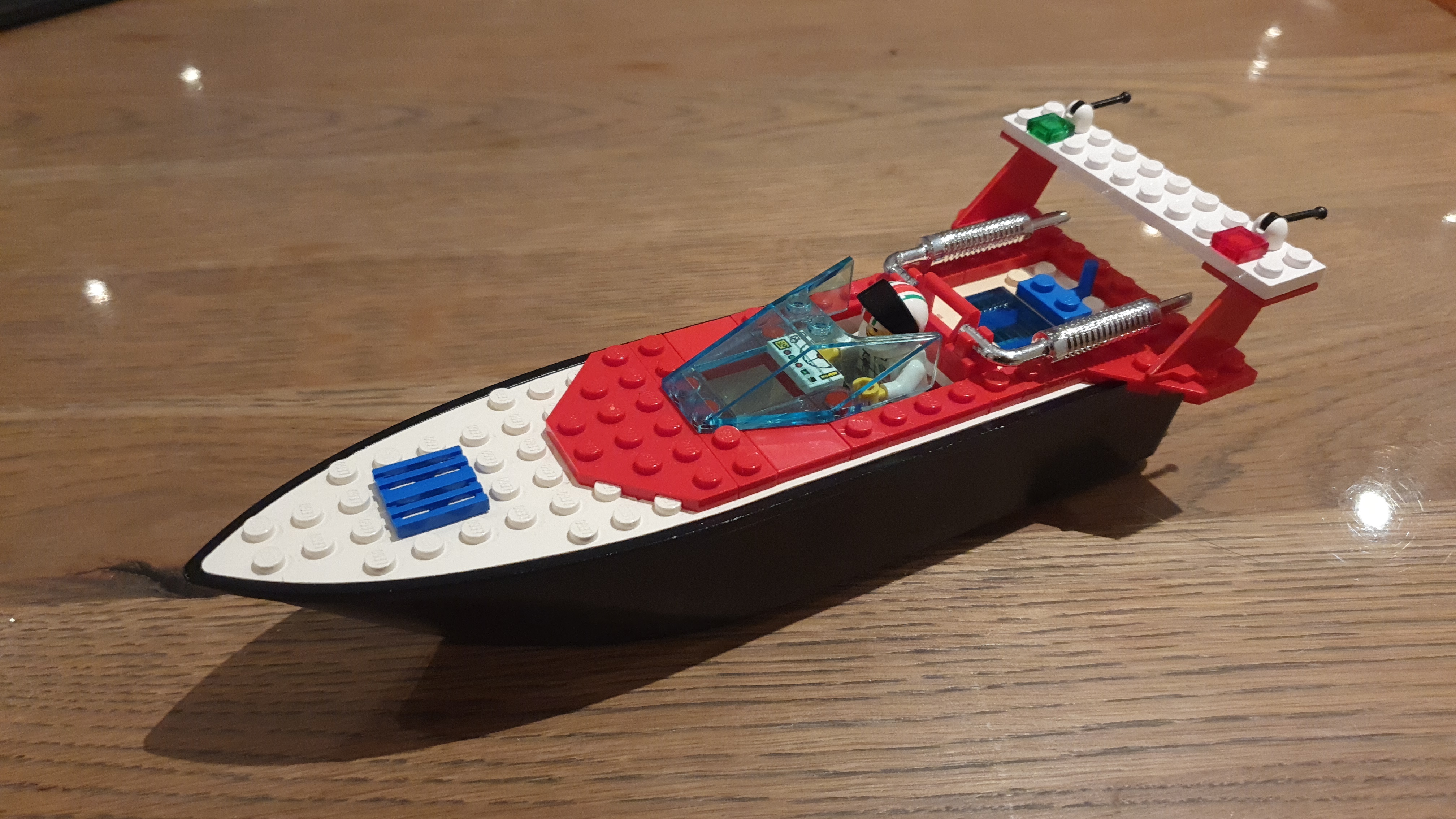 Afbeeldingslocatie: https://tweakers.net/i/UActoh8_QOf7ZtdwP_ef2WlQwYg=/fit-in/4920x3264/filters:max_bytes(3145728):no_upscale():strip_icc():strip_exif()/f/image/4qqCLJbI4Gym8IBpxhGZaiQB.jpg?f=user_large