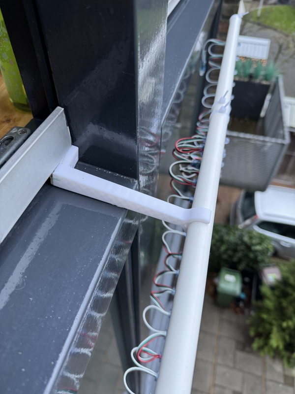 Afbeeldingslocatie: https://tweakers.net/i/UDQeLvWo6HXSe7OPJKSaN7xxO_k=/x800/filters:strip_icc():strip_exif()/f/image/rhLeNi4tp1gSyt2jlKZDZlWO.jpg?f=fotoalbum_large