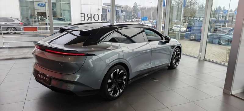 Afbeeldingslocatie: https://tweakers.net/i/UERuWrBFhtTA6NJJ3kMD1GL0feU=/800x/filters:strip_icc():strip_exif()/f/image/I1a7FKXGS4oMZSCkLk62bEHr.jpg?f=fotoalbum_large