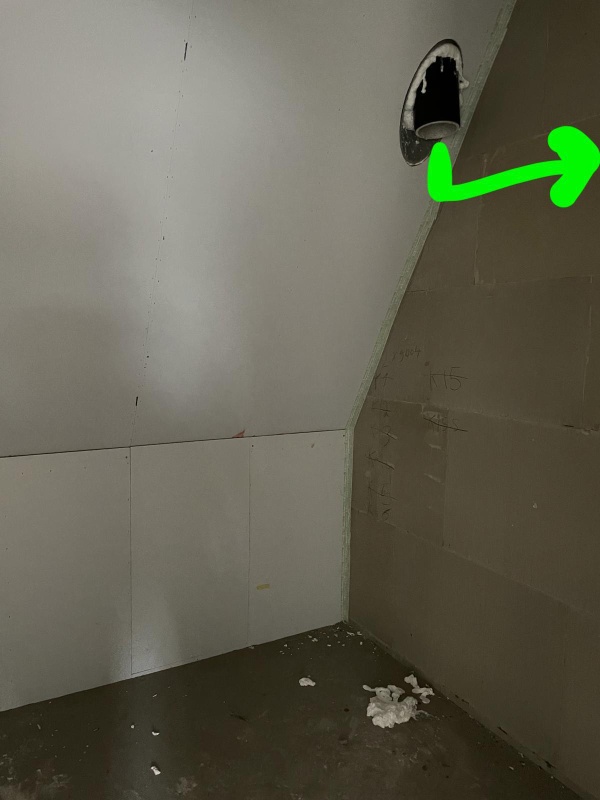 Afbeeldingslocatie: https://tweakers.net/i/UIF6u0eIKxlxsm2teooG0qnIFxA=/x800/filters:strip_icc():strip_exif()/f/image/lzfiN7AbgCfq7rhtqsGFZYAs.jpg?f=fotoalbum_large